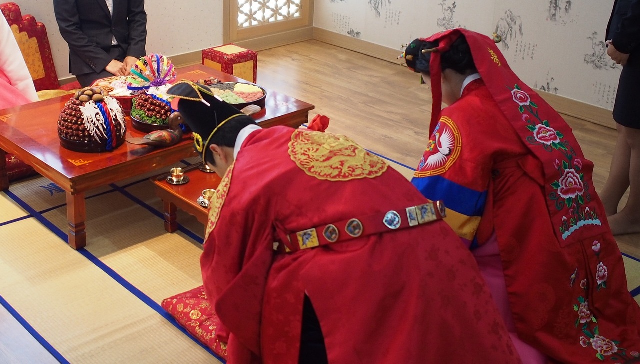 traditional wedding, pyebaek, marriage, married couple, wedding, han bok